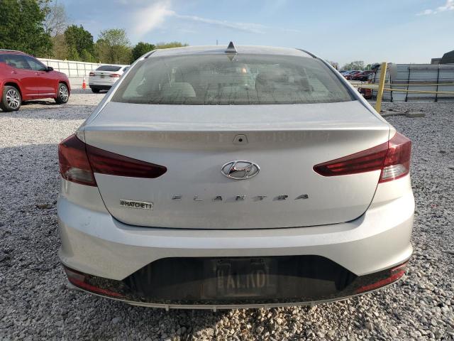  HYUNDAI ELANTRA 2019 Серебристый