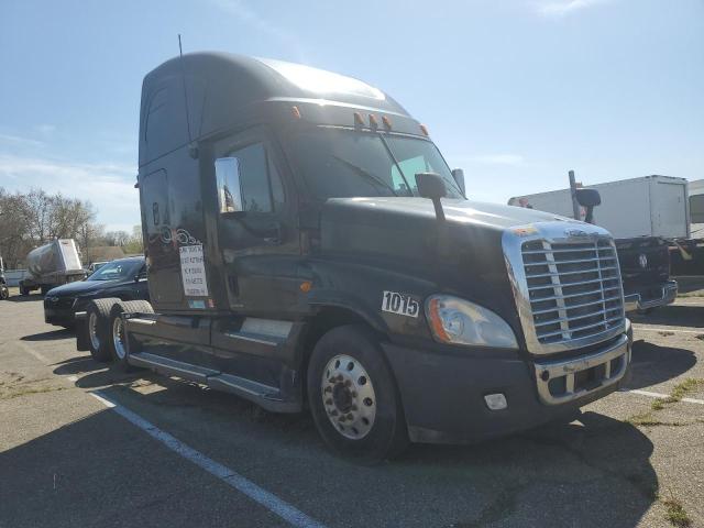 2009 Freightliner Cascadia 125 Semi Truck