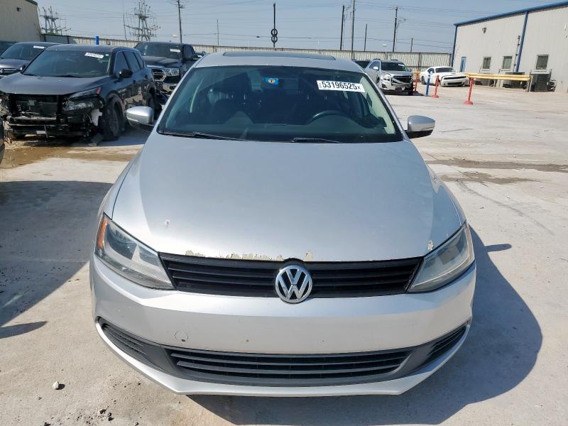  VOLKSWAGEN JETTA 2012 Srebrny