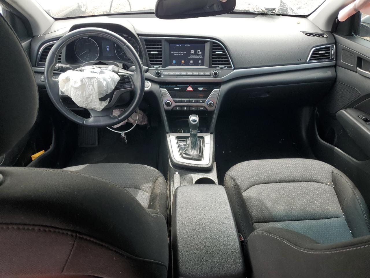 2018 Hyundai Elantra - Image 8