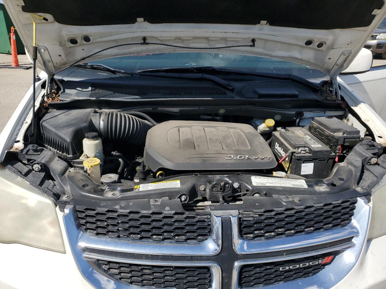 2011 Dodge Grand Caravan Crew VIN: 2D4RN5DG4BR620830 Lot: 53114885