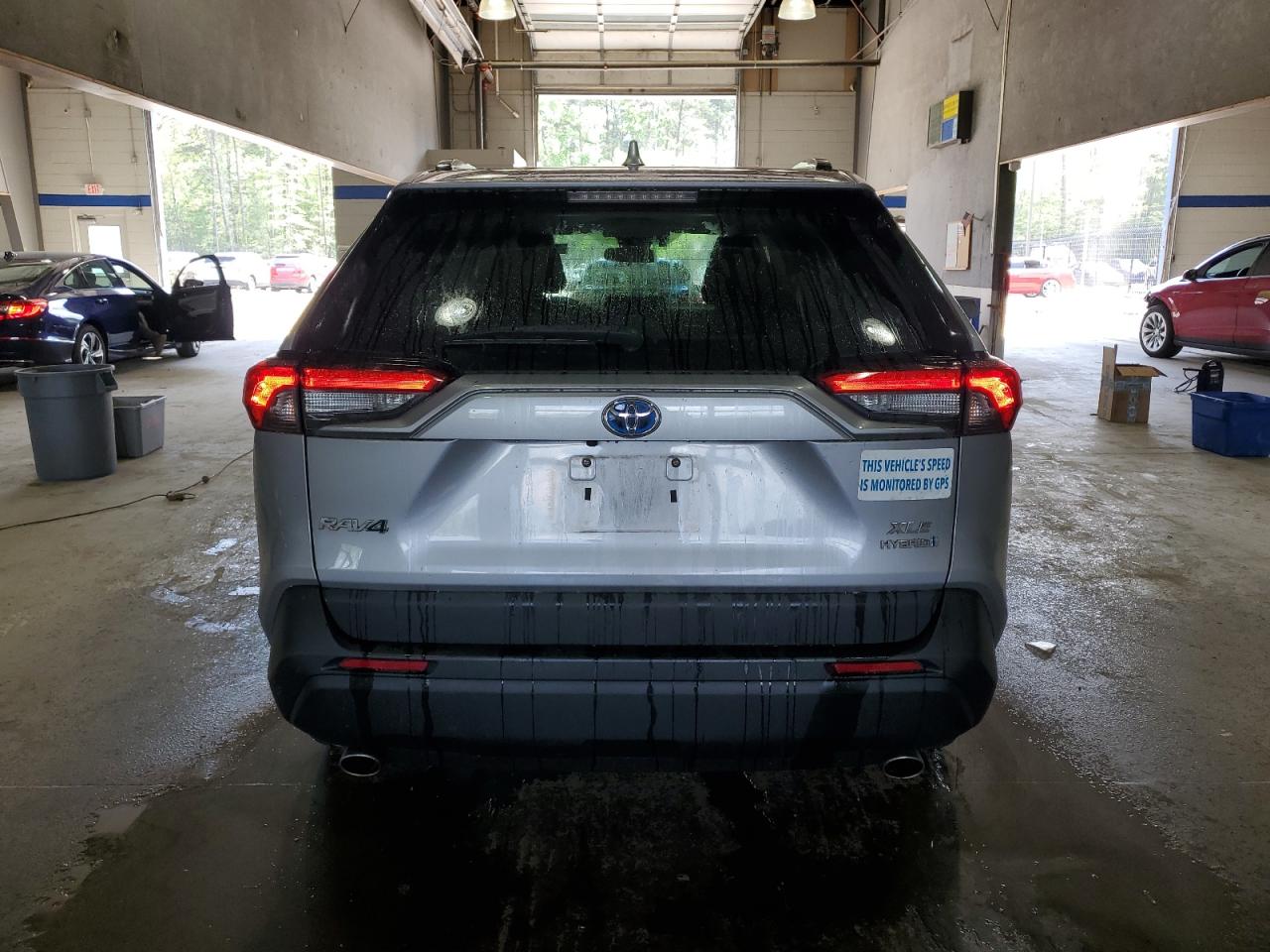 2020 Toyota Rav4 Xle VIN: 2T3R6RFV7LW001496 Lot: 54058485