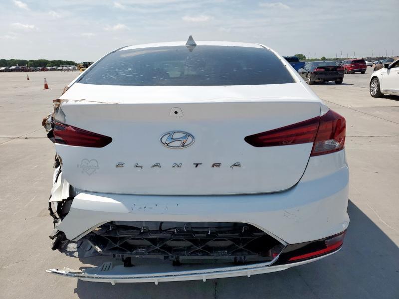  HYUNDAI ELANTRA 2019 Белы