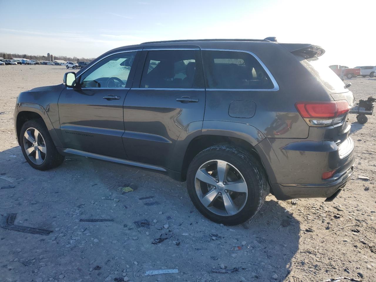 2015 Jeep Grand Cherokee - Image 2