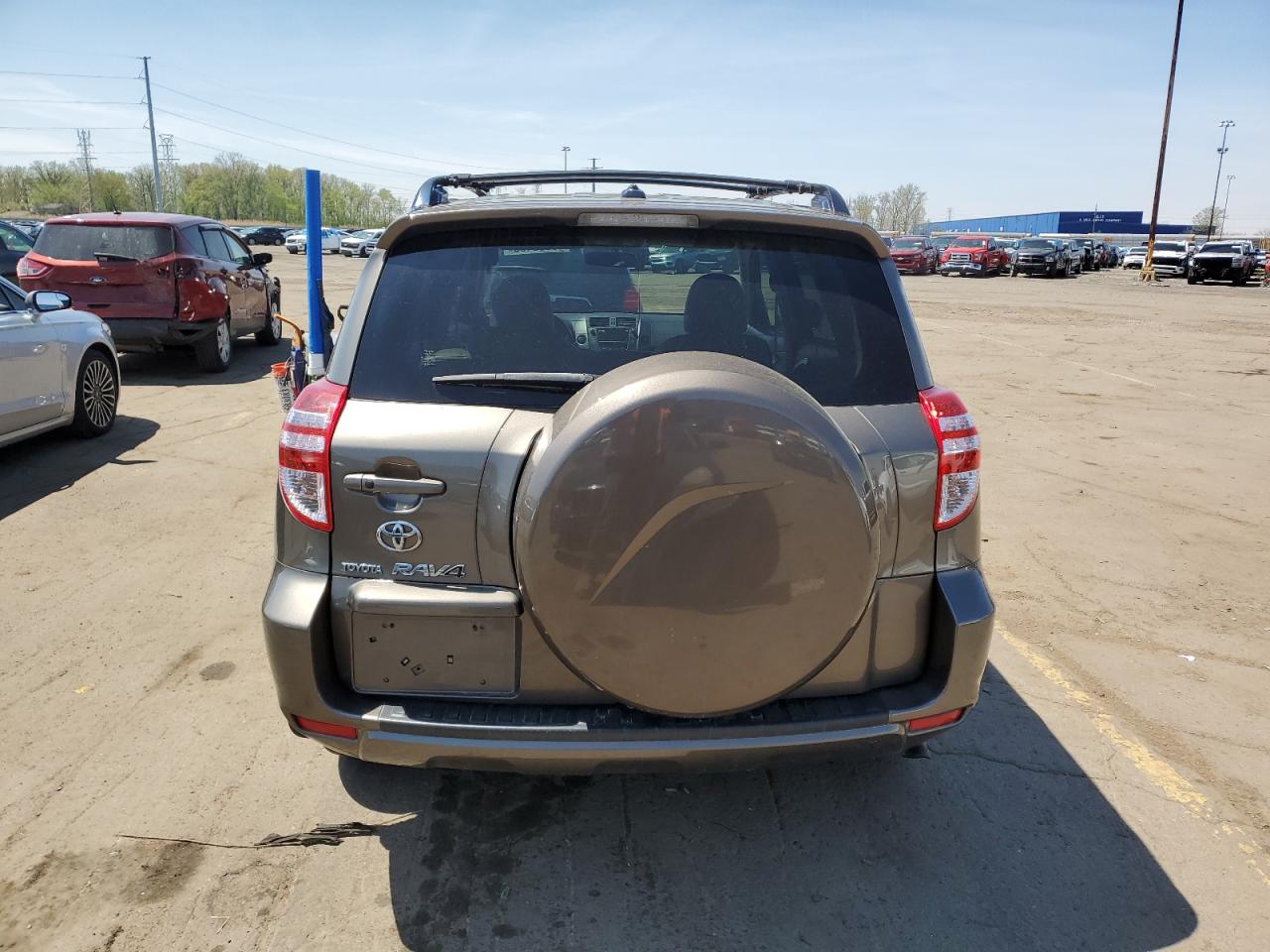 2010 Toyota Rav4 Limited VIN: JTMYF4DV8AD016231 Lot: 55383435