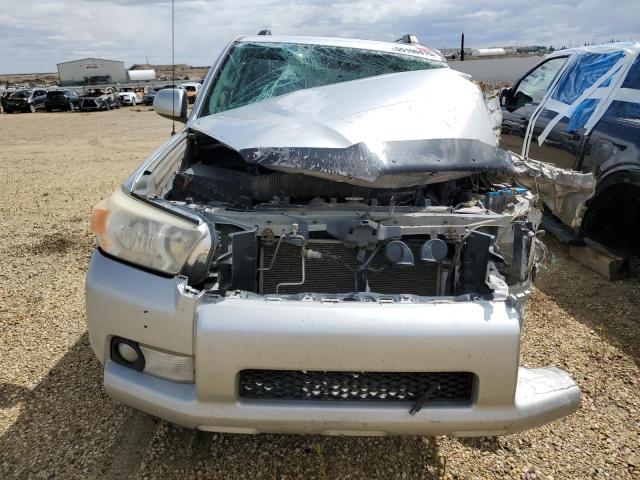 Паркетники TOYOTA 4RUNNER 2013 Сріблястий