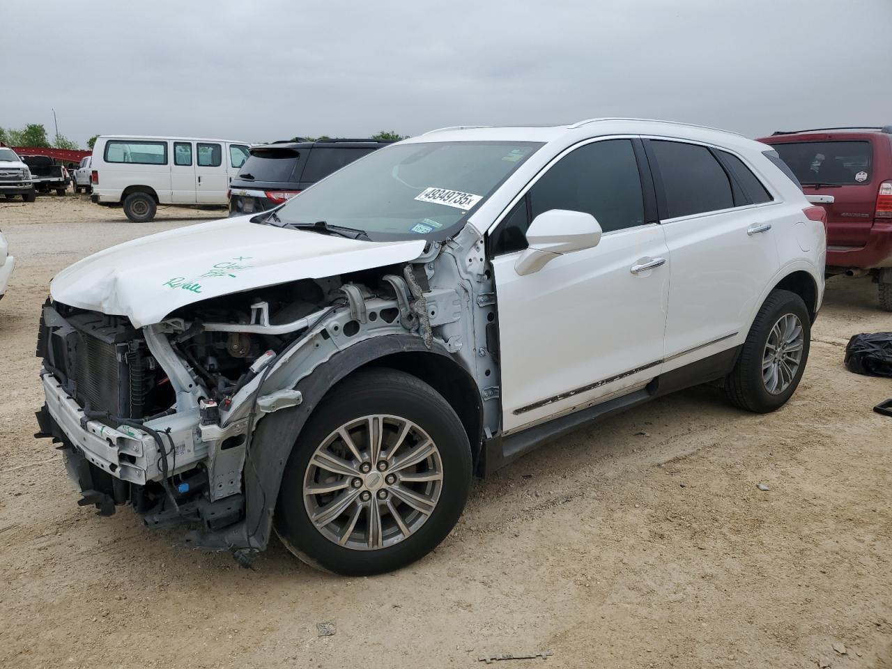 2017 Cadillac Xt5 Luxury for Sale in San Antonio, TX - Front End