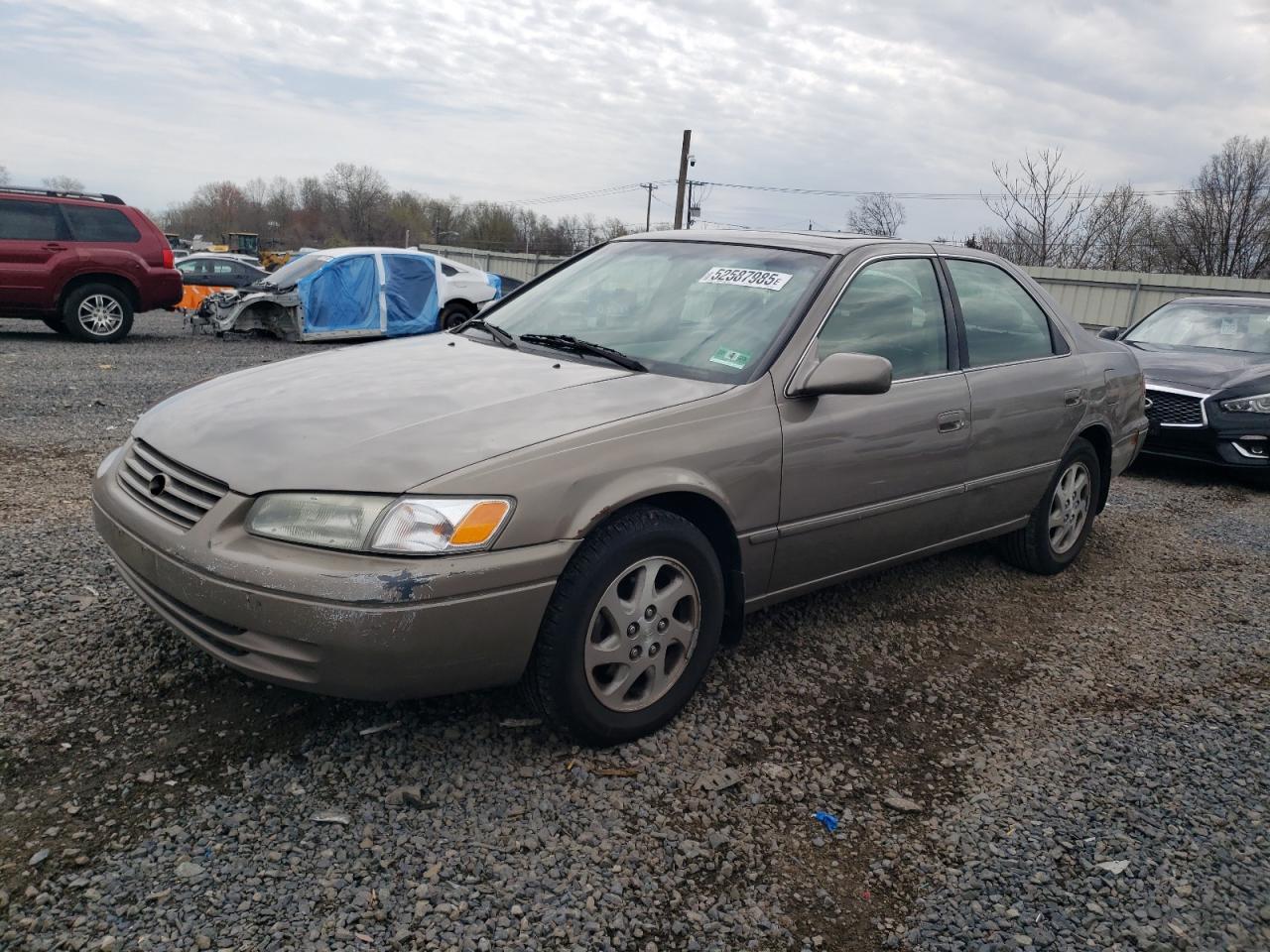 1999 Toyota Camry Le იყიდება Hillsborough-ში, NJ - Rear End