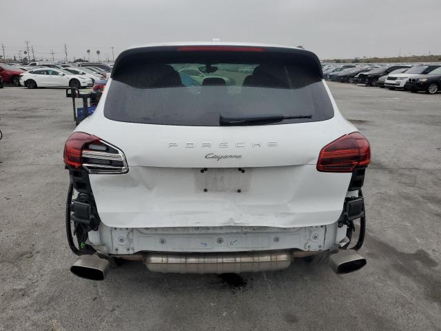 PORSCHE CAYENNE 2018 Белы