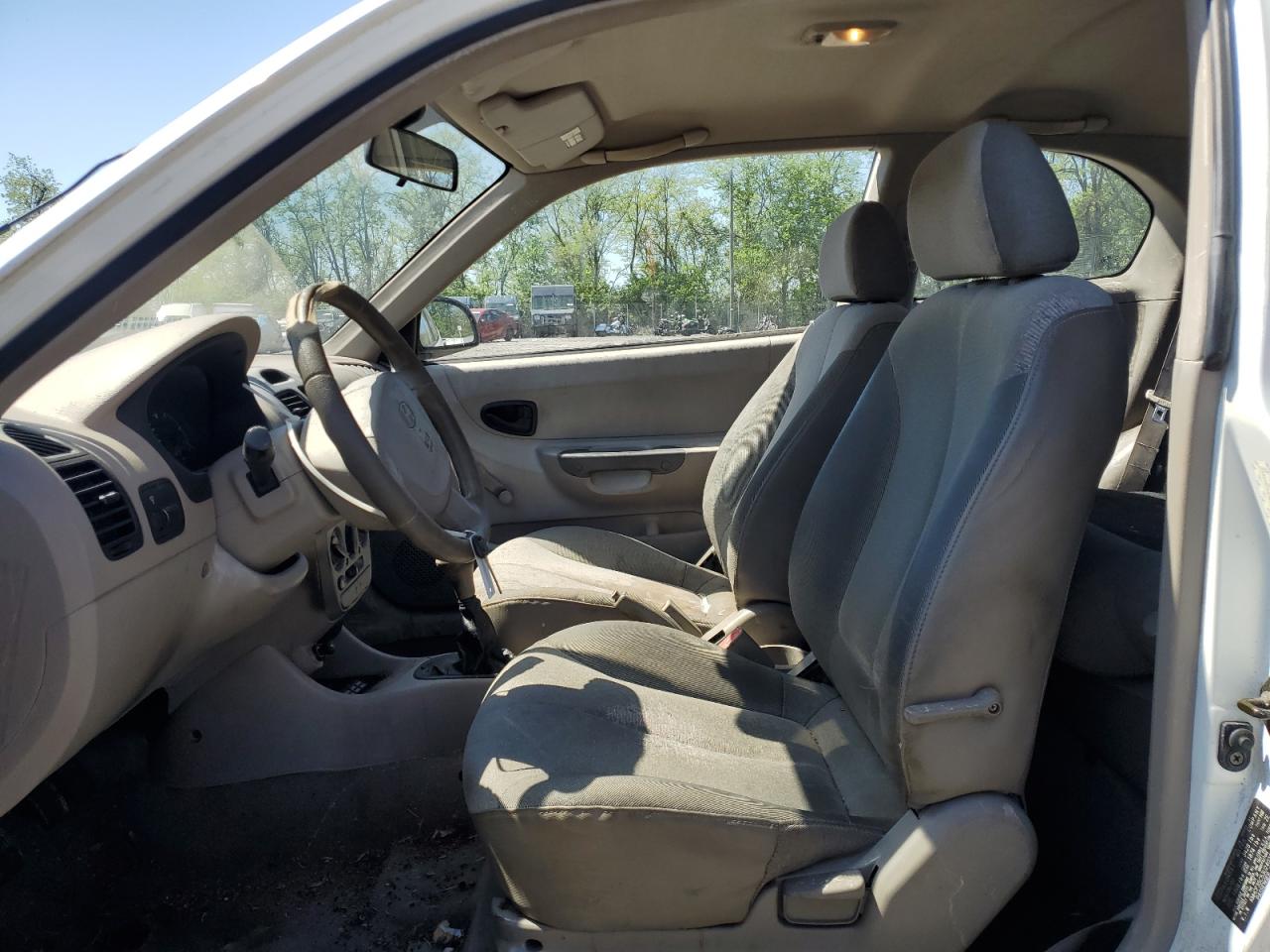 2003 Hyundai Accent L VIN: KMHCF35C53U240220 Lot: 52581415