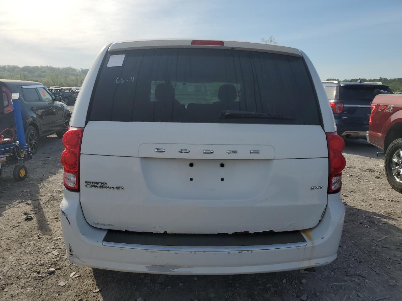 2C4RDGBG3ER106776 2014 Dodge Grand Caravan Se