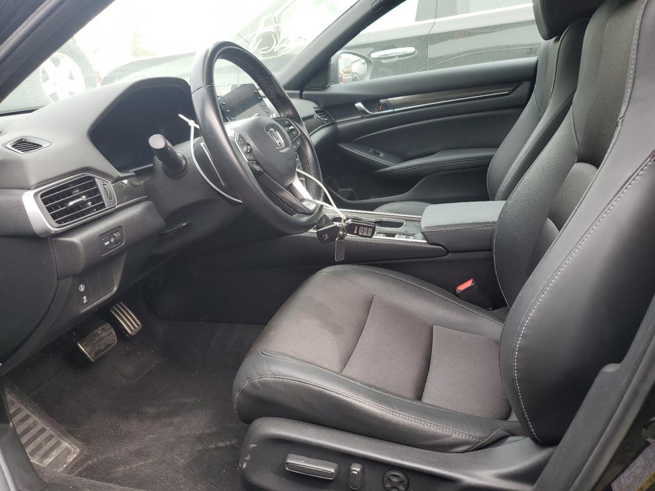 2022 Honda Accord - Image 14