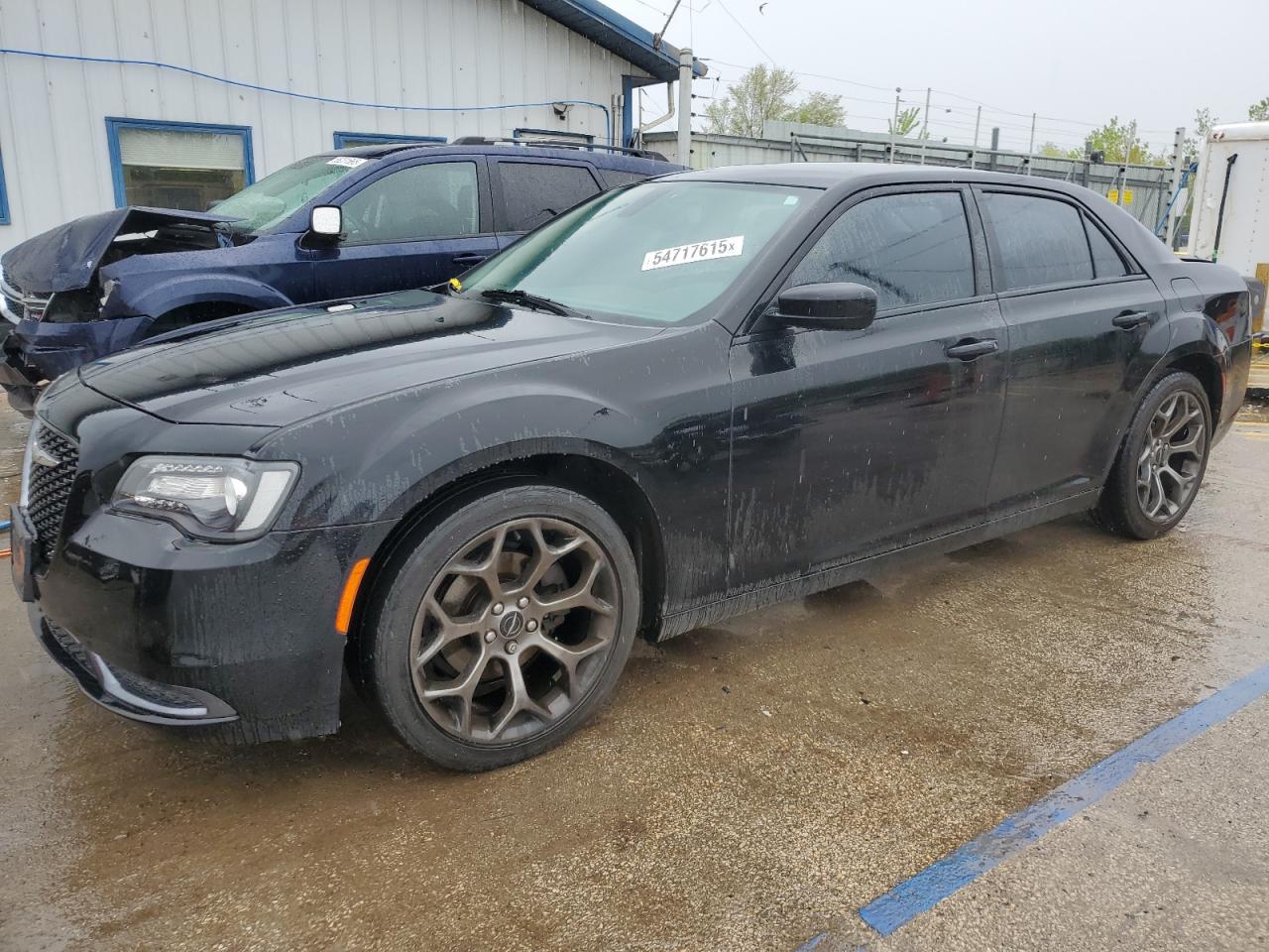 2018 Chrysler 300 Touring for Sale in Pekin, IL - Rear End
