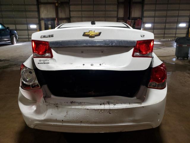 Sedans CHEVROLET CRUZE 2015 White