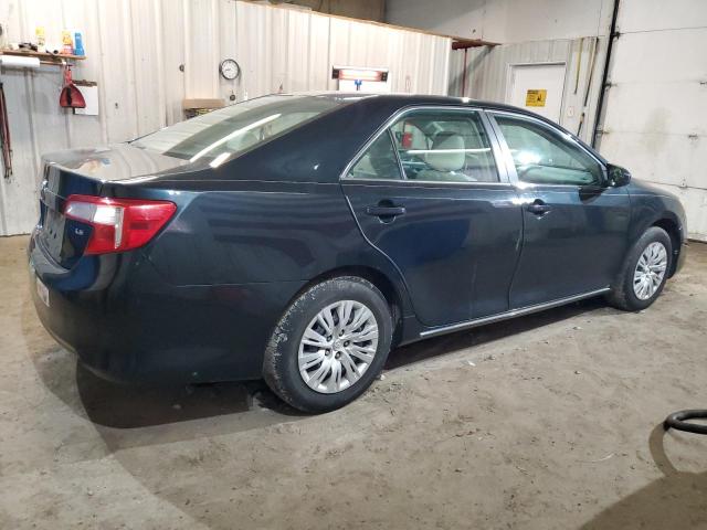 Sedans TOYOTA CAMRY 2012 Granatowy