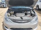2018 Chrysler Pacifica Touring L продається в Woodhaven, MI - Side
