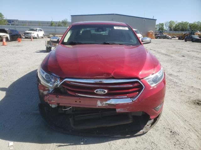 Sedans FORD TAURUS 2015 Czerwony