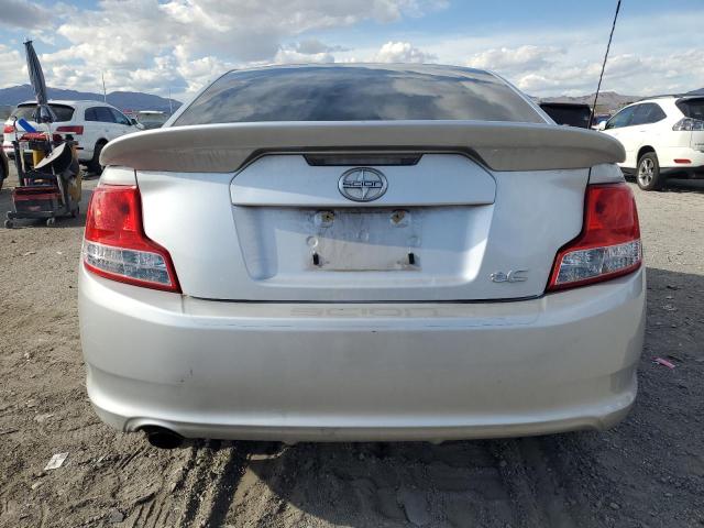 Хетчбеки TOYOTA SCION 2013 Сріблястий