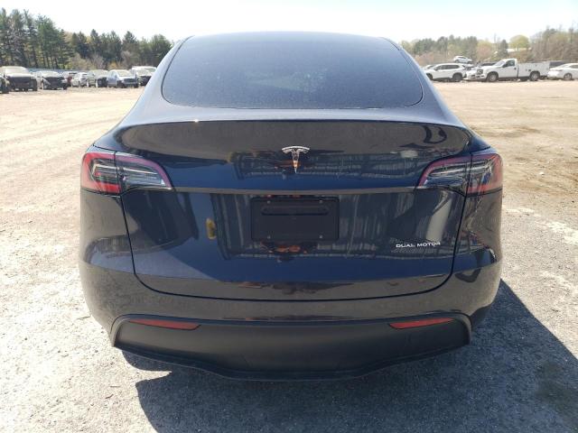  TESLA MODEL Y 2024 Szary