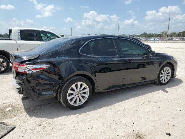  TOYOTA CAMRY 2018 Черный