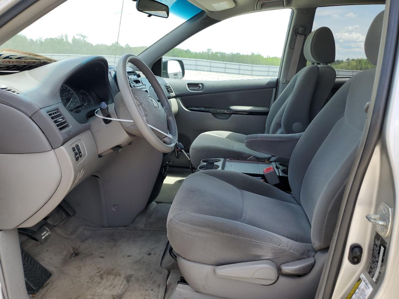 2005 Toyota Sienna Ce VIN: 5TDZA23C55S355501 Lot: 54168415