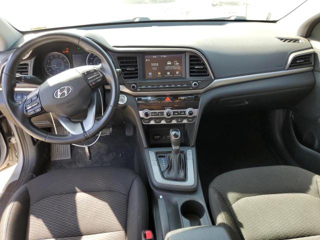  HYUNDAI ELANTRA 2019 Серебристый