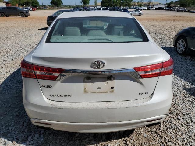 Sedans TOYOTA AVALON 2013 White
