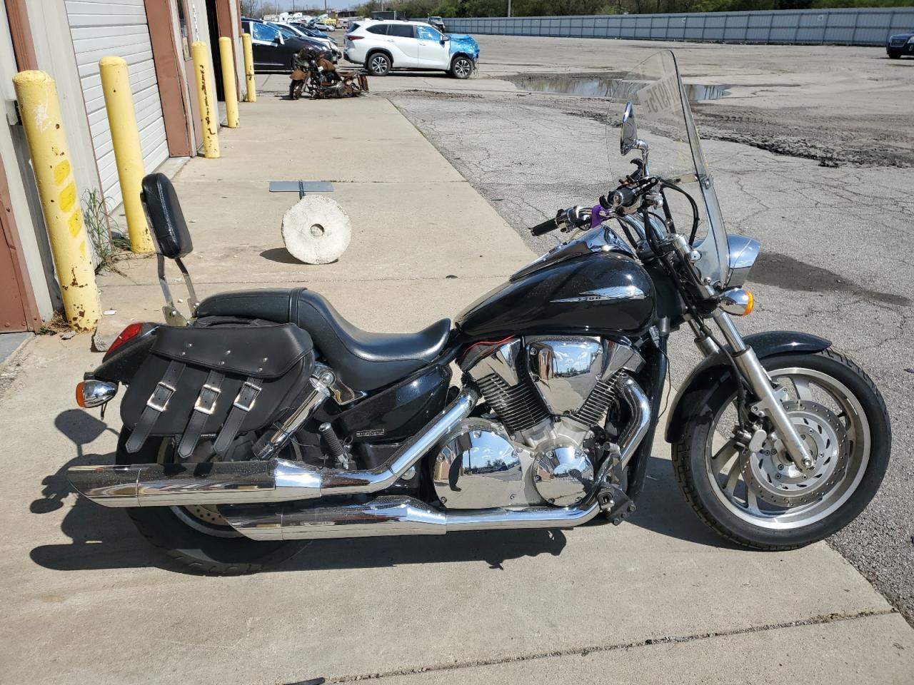 2004 Honda Vtx1300 C იყიდება Fort Wayne-ში, IN - Front End