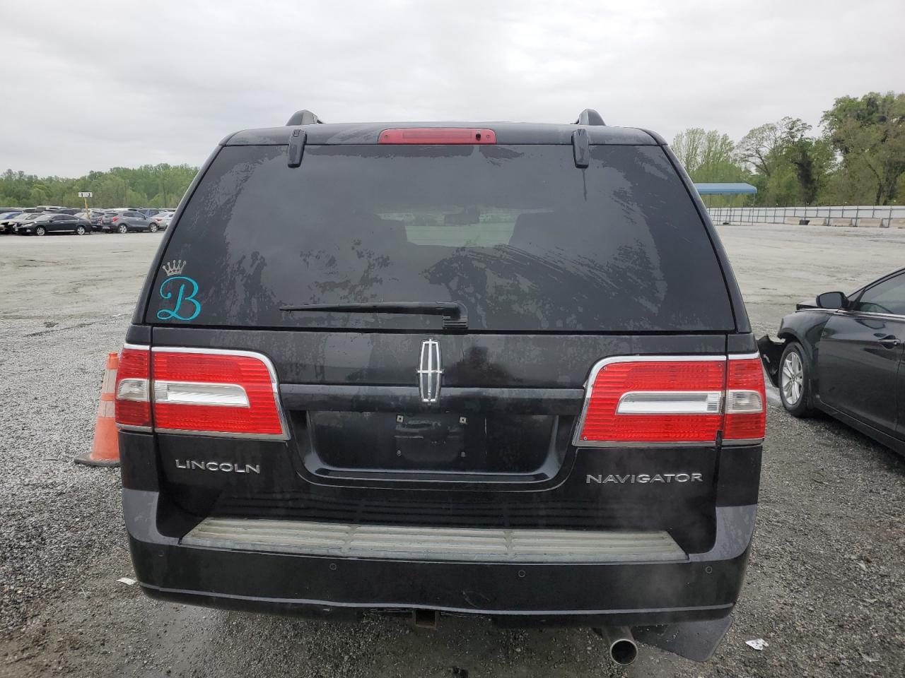 2011 Lincoln Navigator VIN: 5LMJJ2J5XBEJ04548 Lot: 52440525