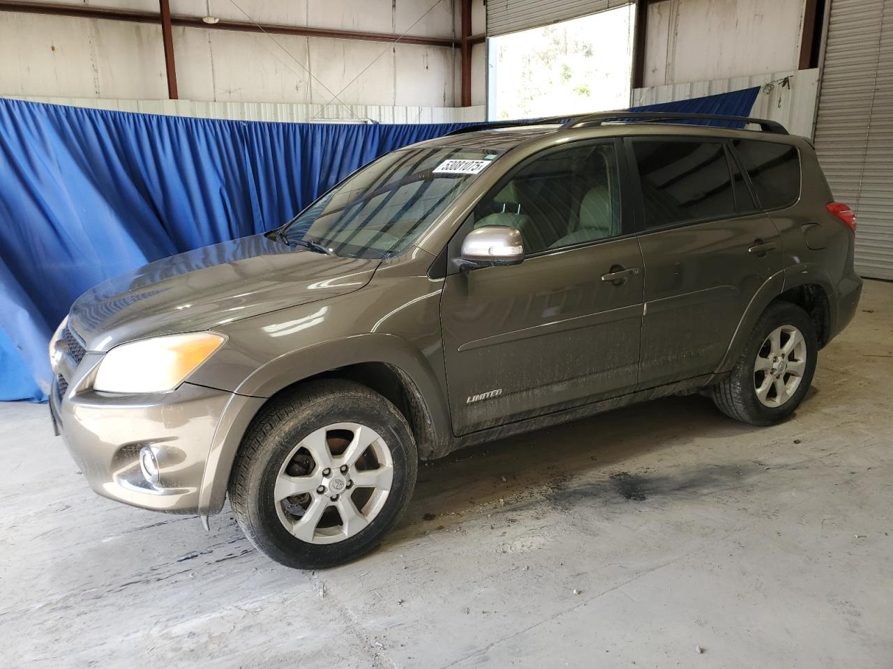 2010 Toyota Rav4 Limited for Sale in Hurricane, WV - Minor Dent/Scratches