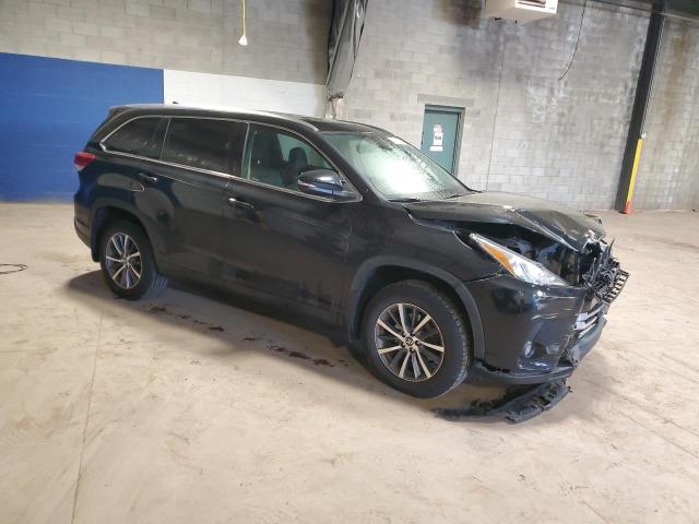  TOYOTA HIGHLANDER 2018 Czarny