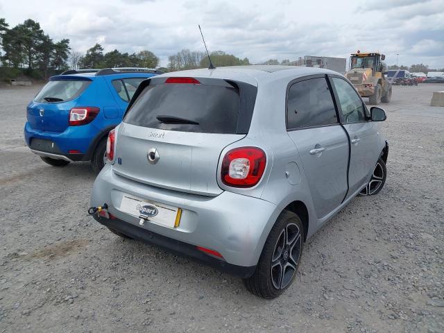 2021 SMART EQ FORFOUR