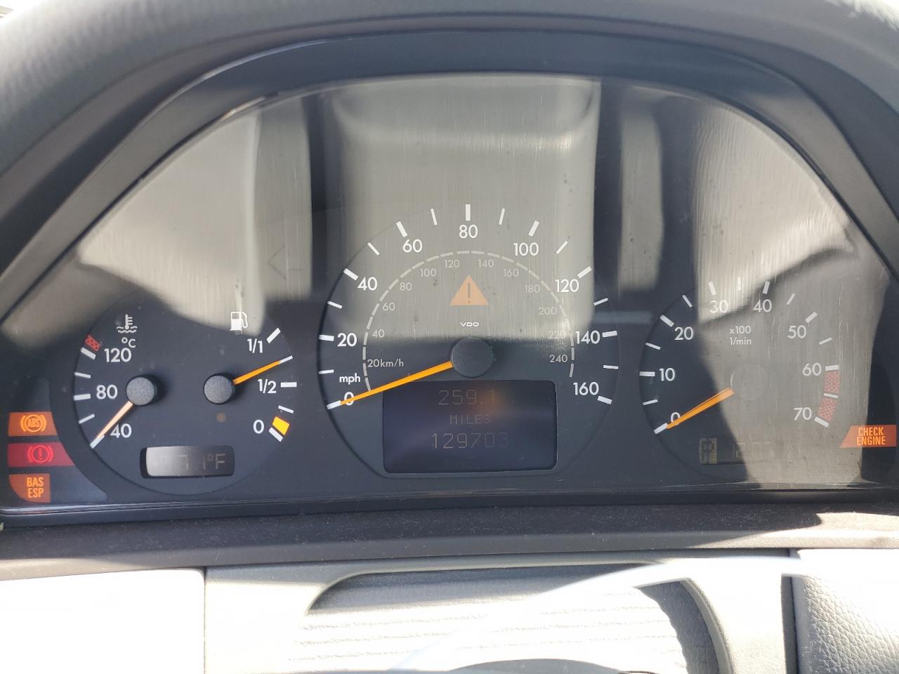 2002 Mercedes-Benz E 320 VIN: WDBJF65J22B431856 Lot: 54632335