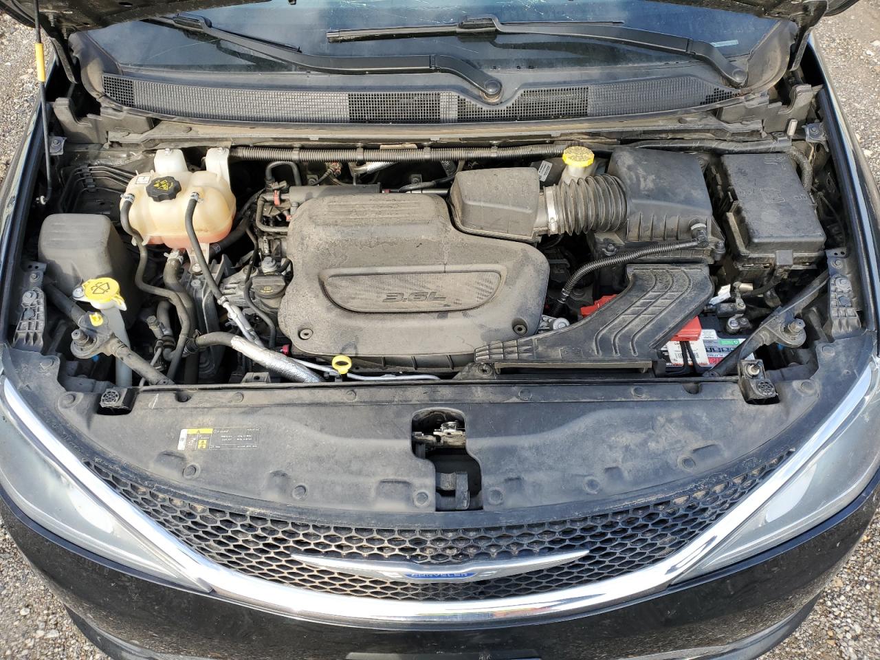 2019 Chrysler Pacifica Touring L VIN: 2C4RC1BG2KR731018 Lot: 51503335