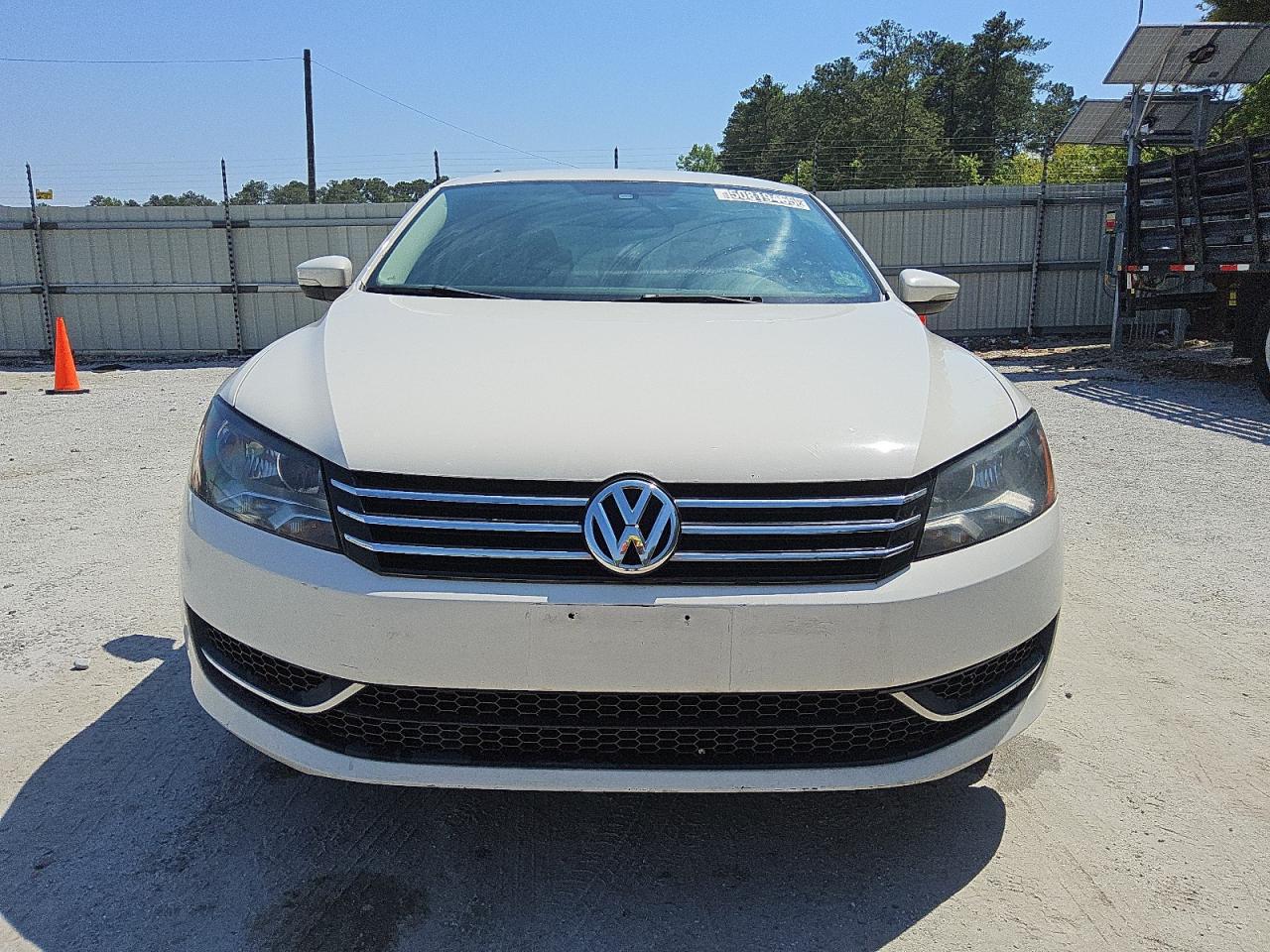 Ellenwood, GA에서 판매 중인 2014 Volkswagen Passat S - Minor Dent/Scratches