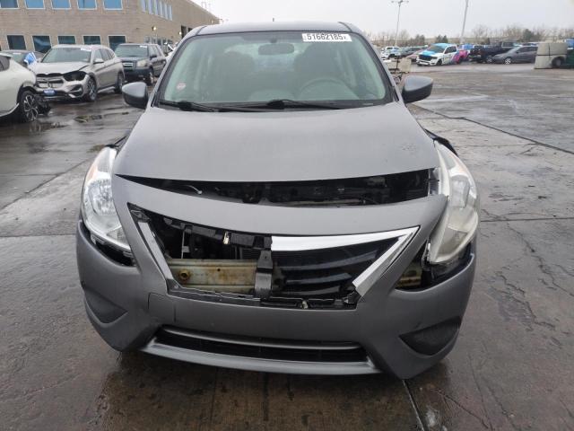  NISSAN VERSA 2017 Серый
