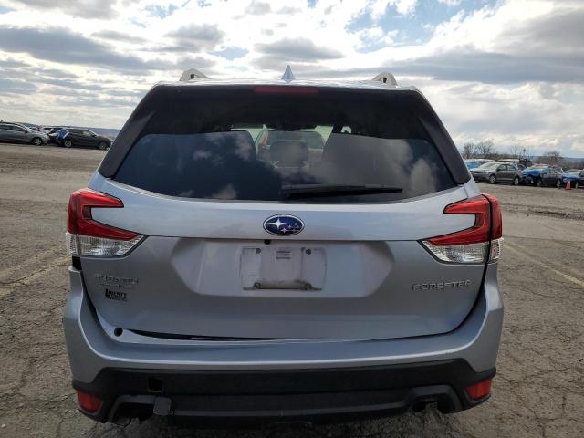  SUBARU FORESTER 2022 Silver