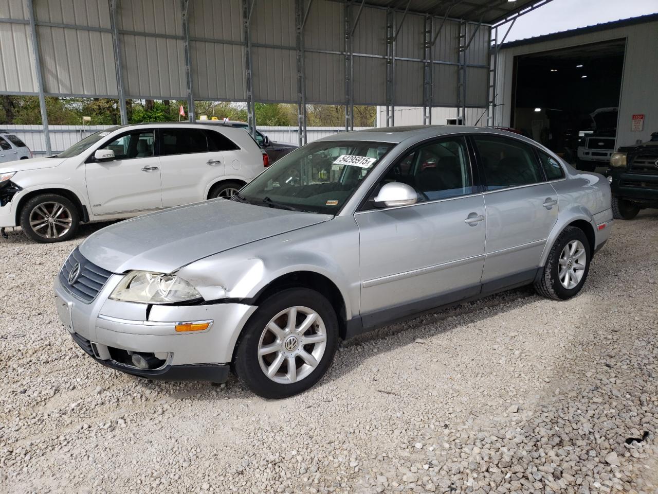2004 Volkswagen Passat Gls for Sale in Rogersville, MO - Front End