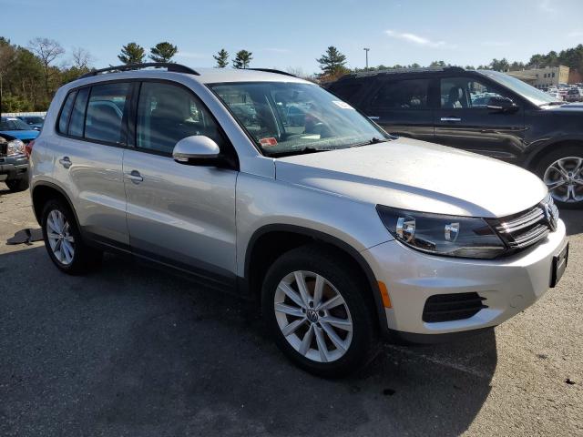 Parquets VOLKSWAGEN TIGUAN 2017 Szary