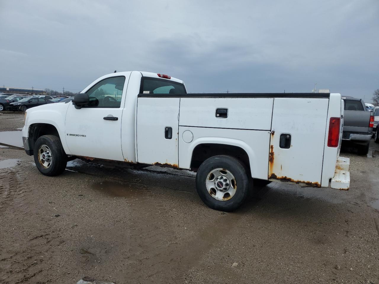 2007 GMC Sierra - Image 2