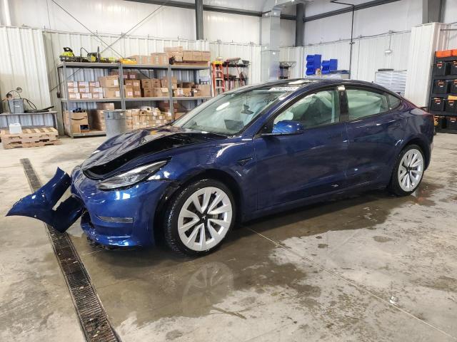 TESLA MODEL 3 2022