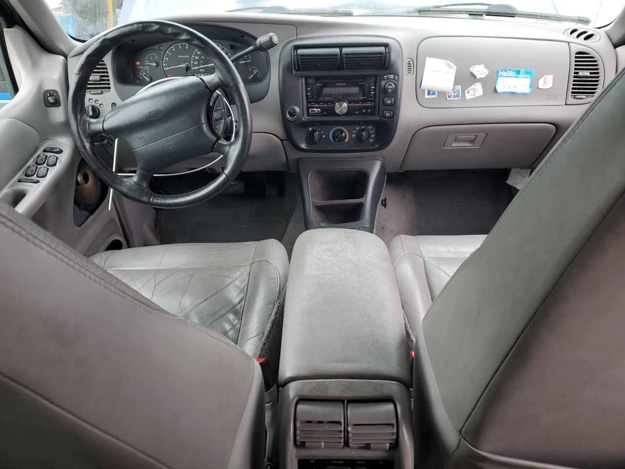 2000 Ford Explorer Xlt VIN: 1FMZU63P6YZB71118 Lot: 53073075