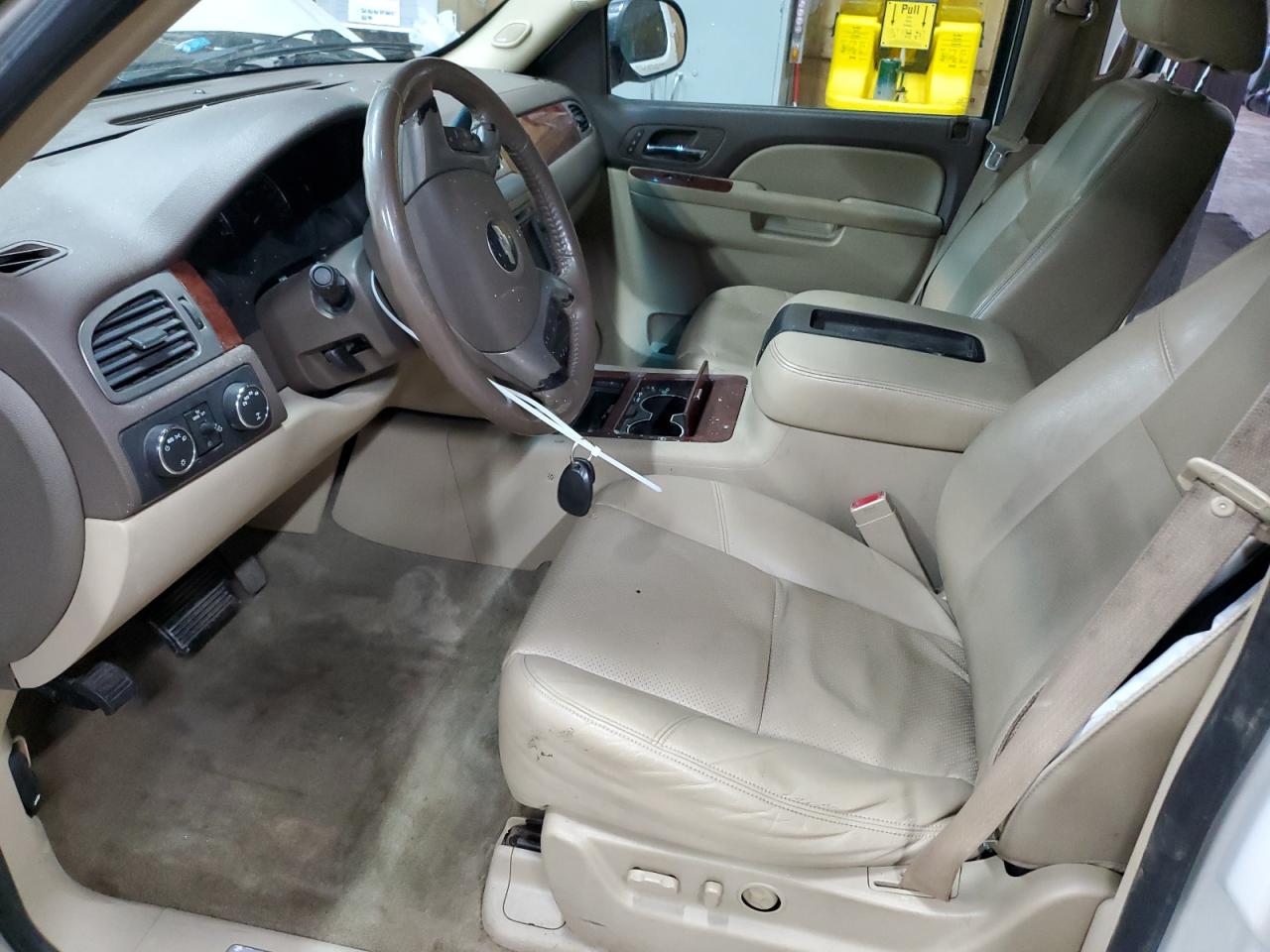 2010 Chevrolet Suburban K1500 Ltz VIN: 1GNUKKE34AR175009 Lot: 53350645