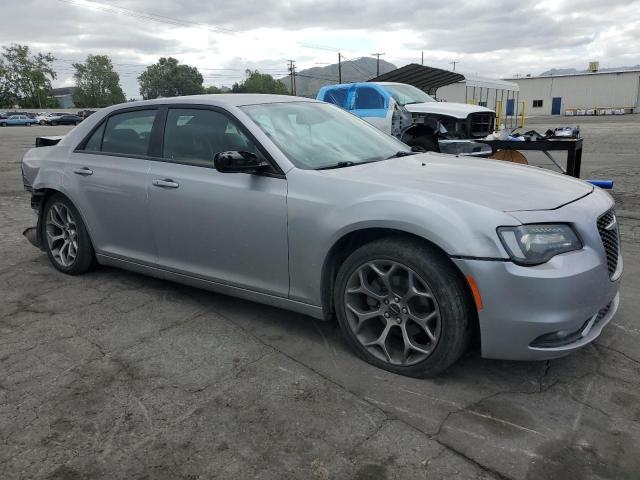  CHRYSLER 300 2018 Серебристый