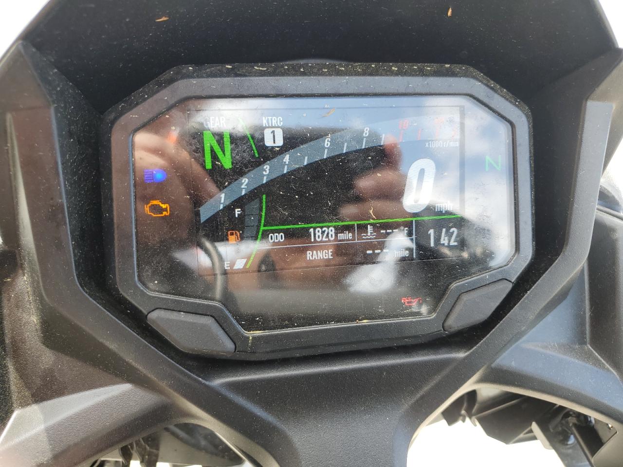 2025 Kawasaki Ex650 R VIN: ML5EXER15SDAD8788 Lot: 51736095