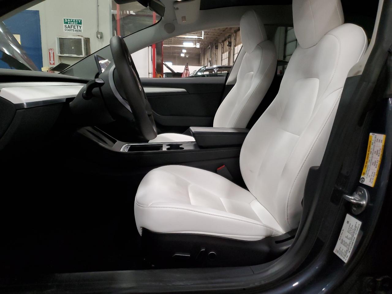 2022 Tesla Model 3 VIN: 5YJ3E1EB9NF199184 Lot: 52413175