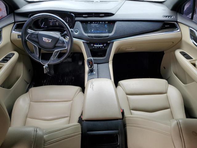  CADILLAC XT5 2017 Белы