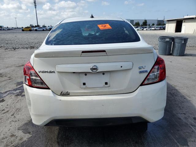 NISSAN VERSA 2017 Білий