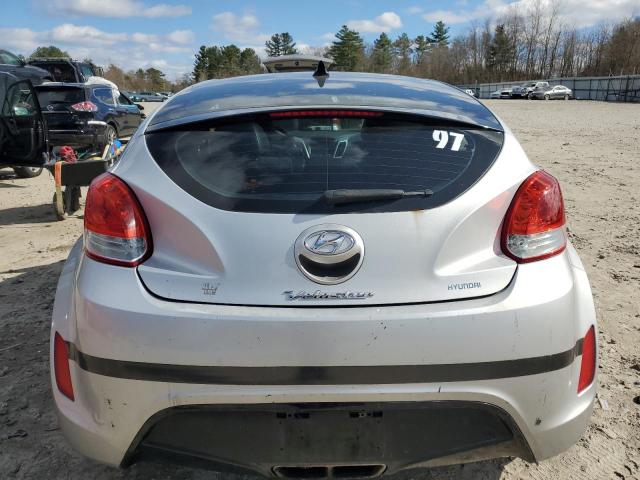  HYUNDAI VELOSTER 2013 Серебристый