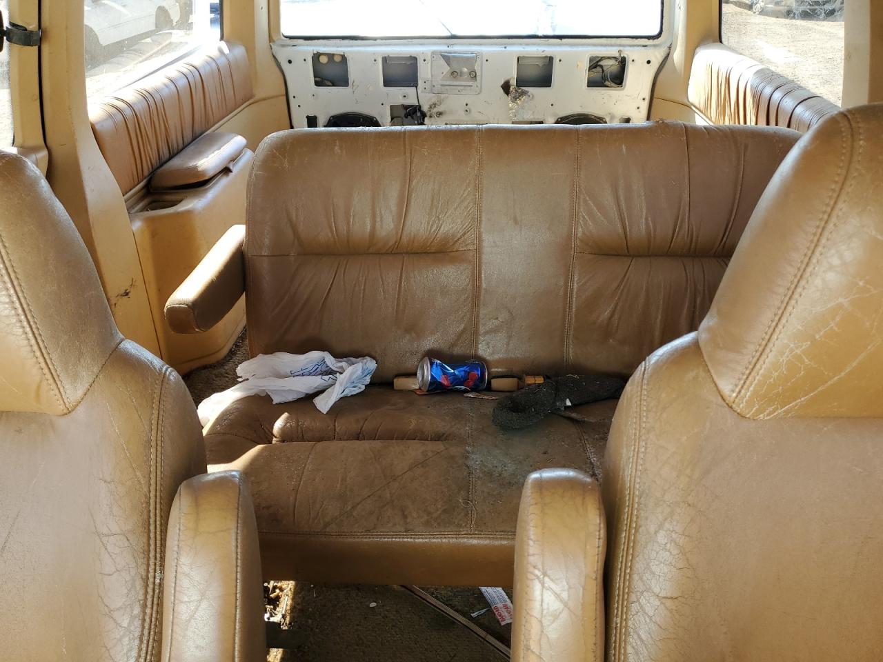 1990 Chrysler Town & Country VIN: 1C4GY5436LX695167 Lot: 53585185
